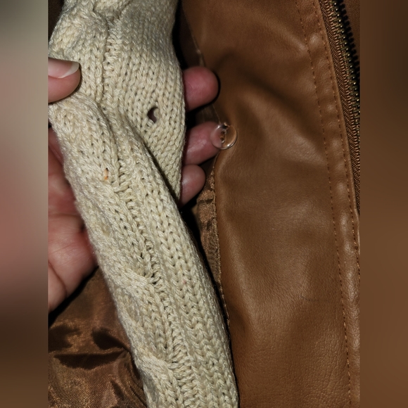 Hooded Jacket - Picture 7 of 16